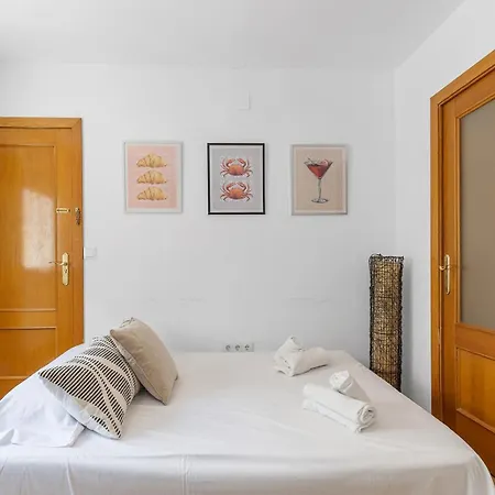 Sunny Retreat Near Market Apartment Alicante