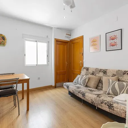Sunny Retreat Near Market Apartment Alicante